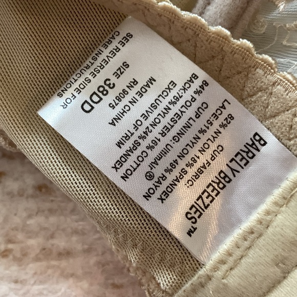 BARELY BREEZIES BRA SZ 38 DD NUDE/BEIGE WITH LACE TRIM+STRAPS SHEER INSET 3 HOOK - Picture 5 of 5